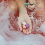 LOOT TOY | Funky Fish Food Ouaouaron Marron - Sels de bain pétillants et moussants