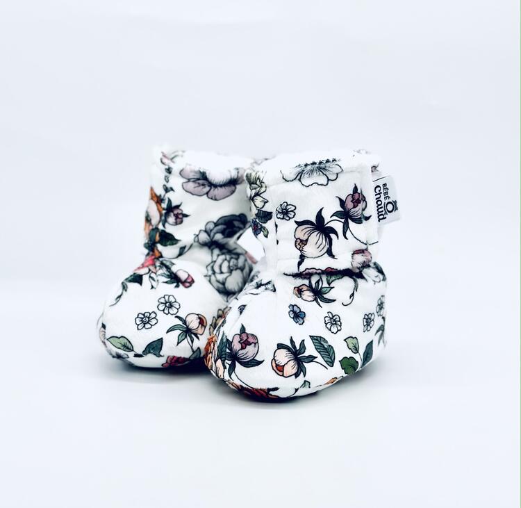 BEBE Ô CHAUD | Pantoufles à Velcro - Fleur pastel (18-24 mois)
