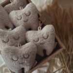 FAIRY & CO | Coussin avec Pochette "Ma Dent" - Teddy