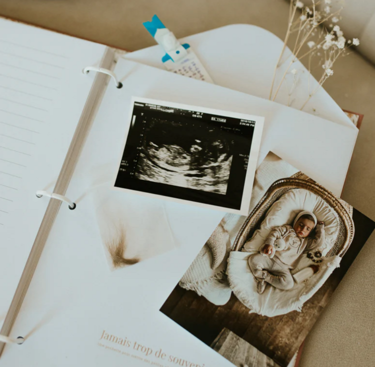 LE PETIT TABLEAU NOIR | Livre de Bébé - Lin
