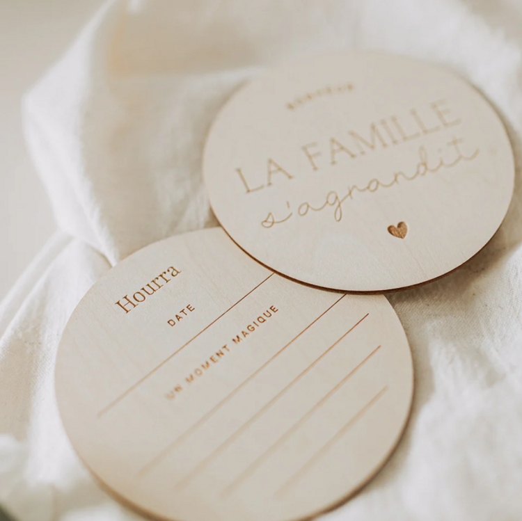 LE PETIT TABLEAU NOIR | Pastille en Bois - La famille s'aggrandit