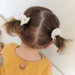 ANANAS CO | Pince Mini-Boucle en Bambou - Beige