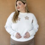 LAIT DE POULE | Chandail en Laine Court - Crème florale *imparfait
