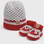FAIT À LA MAIN | Pantoufles et Tuque - Gris & rouge
