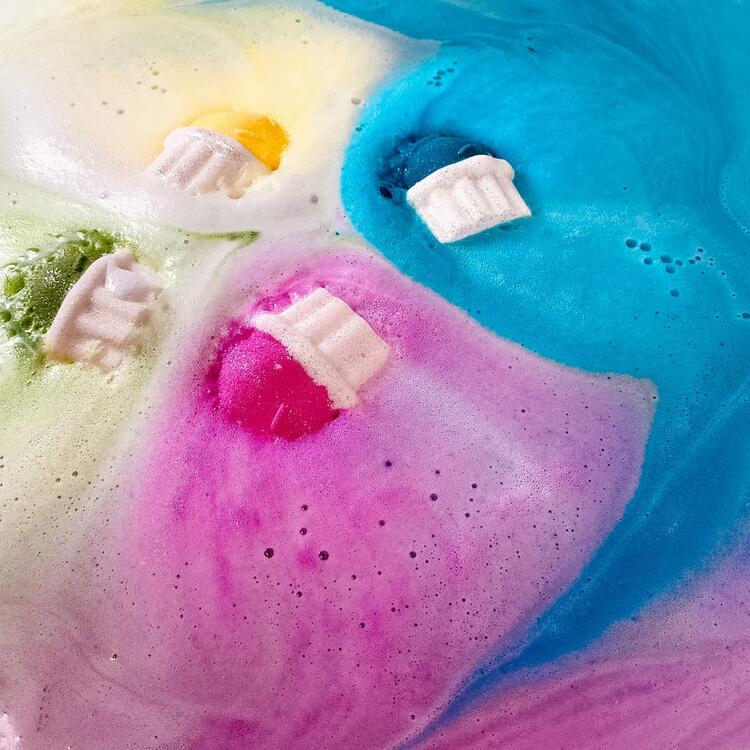 LA FABRIK | Bombe de Bain Surprise - Cupcakes confetti