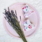 BEBE Ô CHAUD | Pantoufles à Velcro - Floral rose (9-18 mois)