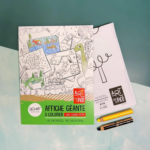 PICO TATOO | Affiche Géante à Colorier - Les vacances