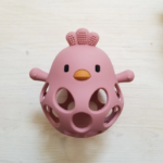 CRÉATION JADE | Balle Sensorielle - Poule - Rose profond
