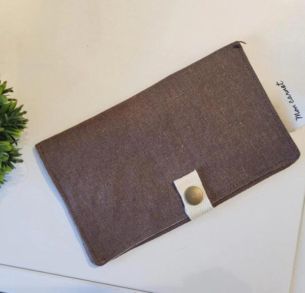 SAUGE & CO | Protège Carnet de Santé ou Passeport - Chocolat