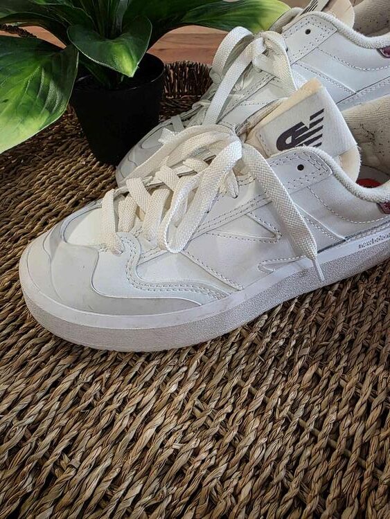 NEW BALANCE | Soulier Modèle CT302 - Blanc & bourgogne (gr.6)