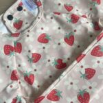 CRÉATION JADE | Bavettes à Manches Longues pour 18-36 mois - Fraises