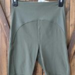 LULULEMON | Short / legging vert - gr 6