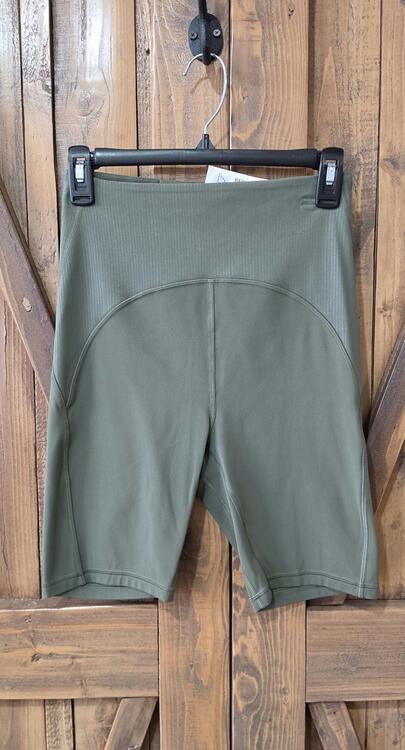 LULULEMON | Short / legging vert - gr 6