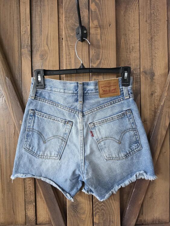 LEVIS | Short en jeans - Gr24